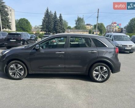 Кіа Niro 2020 у Житомирі на Automoto.ua Сірий Кіа Niro, об'ємом двигуна 0 л та пробігом 66 тис. км за 19500 $, фото 2 на Automoto.ua
