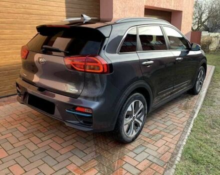 Серый Киа Niro, объемом двигателя 0 л и пробегом 118 тыс. км за 15900 $, фото 9 на Automoto.ua