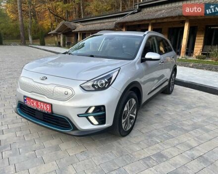 Серый Киа Niro, объемом двигателя 0 л и пробегом 72 тыс. км за 19750 $, фото 4 на Automoto.ua