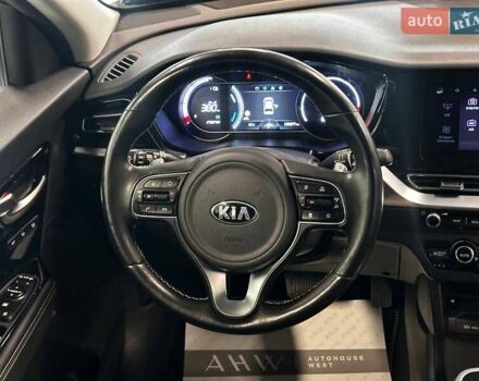 Сірий Кіа Niro, об'ємом двигуна 0 л та пробігом 155 тис. км за 19400 $, фото 36 на Automoto.ua
