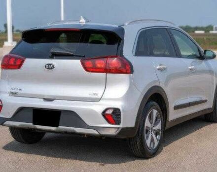 Серый Киа Niro, объемом двигателя 1.6 л и пробегом 55 тыс. км за 13500 $, фото 6 на Automoto.ua