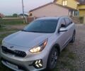 Сірий Кіа Niro, об'ємом двигуна 1.58 л та пробігом 53 тис. км за 18300 $, фото 2 на Automoto.ua
