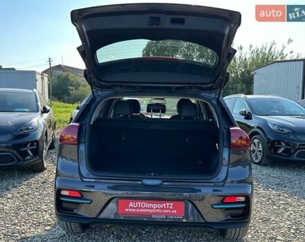 Сірий Кіа Niro, об'ємом двигуна 0 л та пробігом 76 тис. км за 21700 $, фото 44 на Automoto.ua
