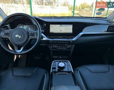 Сірий Кіа Niro, об'ємом двигуна 0 л та пробігом 58 тис. км за 23400 $, фото 79 на Automoto.ua