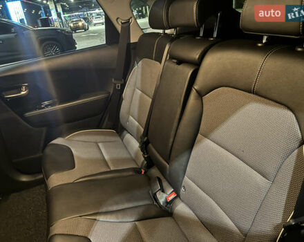 Серый Киа Niro, объемом двигателя 0 л и пробегом 116 тыс. км за 17999 $, фото 25 на Automoto.ua