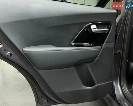 Серый Киа Niro, объемом двигателя 0 л и пробегом 153 тыс. км за 18558 $, фото 30 на Automoto.ua