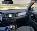 Серый Киа Niro, объемом двигателя 0 л и пробегом 125 тыс. км за 19250 $, фото 40 на Automoto.ua