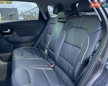 Серый Киа Niro, объемом двигателя 0 л и пробегом 165 тыс. км за 18000 $, фото 67 на Automoto.ua