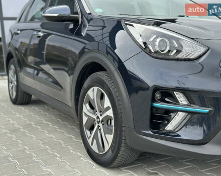 Серый Киа Niro, объемом двигателя 0 л и пробегом 128 тыс. км за 19400 $, фото 21 на Automoto.ua