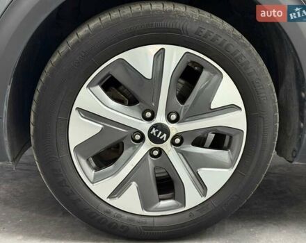 Сірий Кіа Niro, об'ємом двигуна 0 л та пробігом 114 тис. км за 18329 $, фото 10 на Automoto.ua