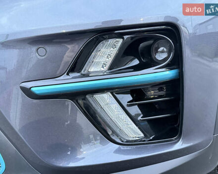 Серый Киа Niro, объемом двигателя 0 л и пробегом 165 тыс. км за 18000 $, фото 18 на Automoto.ua