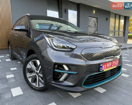 Киа Niro 2020 в Трускавце на Automoto.ua Серый Киа Niro, объемом двигателя 0 л и пробегом 70 тыс. км за 19250 $, фото 3 на Automoto.ua