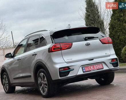 Серый Киа Niro, объемом двигателя 0 л и пробегом 118 тыс. км за 19350 $, фото 21 на Automoto.ua