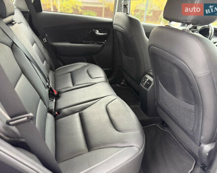 Кіа Niro 2020 у Вінниці на Automoto.ua Сірий Кіа Niro, об'ємом двигуна 0 л та пробігом 157 тис. км за 19500 $, фото 25 на Automoto.ua