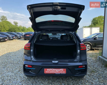 Сірий Кіа Niro, об'ємом двигуна 0 л та пробігом 116 тис. км за 21800 $, фото 99 на Automoto.ua