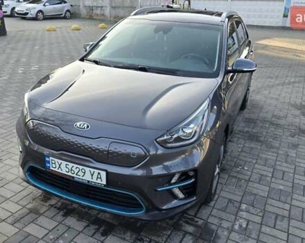 Серый Киа Niro, объемом двигателя 0 л и пробегом 83 тыс. км за 25100 $, фото 3 на Automoto.ua