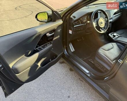 Серый Киа Niro, объемом двигателя 0 л и пробегом 57 тыс. км за 23299 $, фото 11 на Automoto.ua