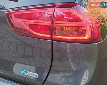 Киа Niro 2020 в Ровно на Automoto.ua Серый Киа Niro, объемом двигателя 0 л и пробегом 125 тыс. км за 19850 $, фото 27 на Automoto.ua