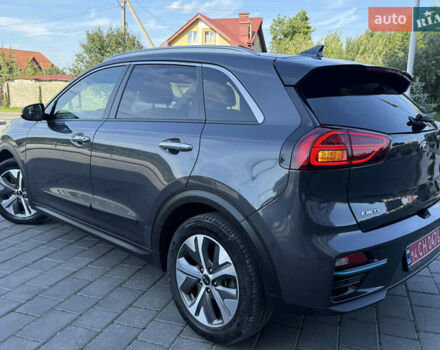 Серый Киа Niro, объемом двигателя 0 л и пробегом 85 тыс. км за 18999 $, фото 14 на Automoto.ua