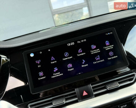 Сірий Кіа Niro, об'ємом двигуна 0 л та пробігом 70 тис. км за 19999 $, фото 73 на Automoto.ua