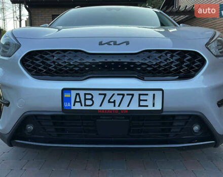 Серый Киа Niro, объемом двигателя 1.58 л и пробегом 67 тыс. км за 22600 $, фото 13 на Automoto.ua