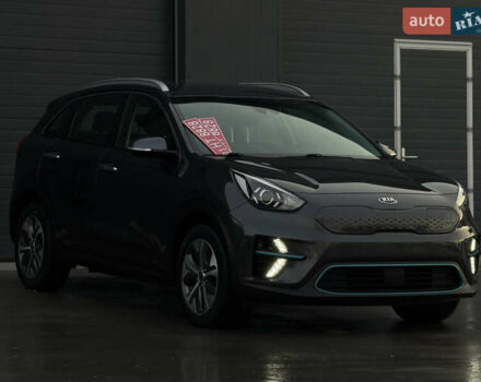 Серый Киа Niro, объемом двигателя 0 л и пробегом 164 тыс. км за 17550 $, фото 5 на Automoto.ua
