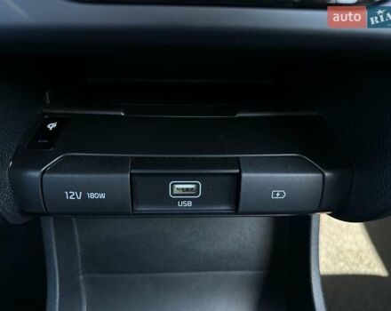 Киа Niro 2020 в Львове на Automoto.ua Серый Киа Niro, объемом двигателя 0 л и пробегом 97 тыс. км за 22200 $, фото 10 на Automoto.ua