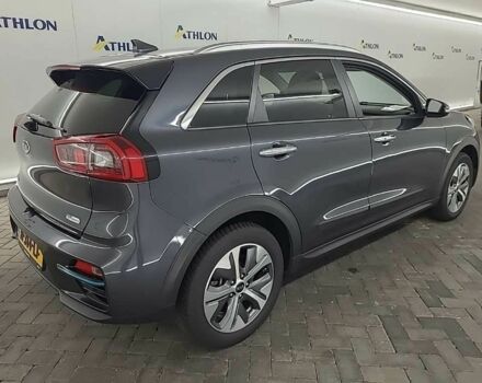 Серый Киа Niro, объемом двигателя 0 л и пробегом 114 тыс. км за 18500 $, фото 8 на Automoto.ua