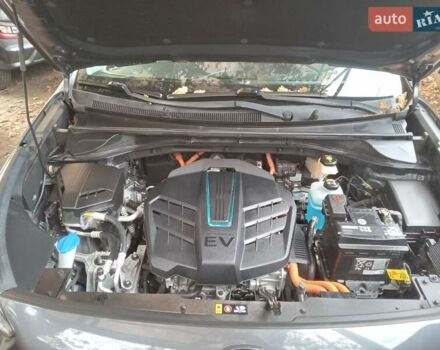 Киа Niro 2020 в Ирпене на Automoto.ua Серый Киа Niro, объемом двигателя 0 л и пробегом 99 тыс. км за 20490 $, фото 62 на Automoto.ua