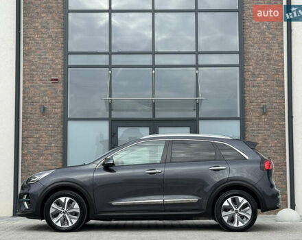 Серый Киа Niro, объемом двигателя 0 л и пробегом 139 тыс. км за 18900 $, фото 38 на Automoto.ua