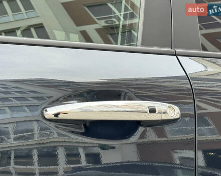 Серый Киа Niro, объемом двигателя 0 л и пробегом 156 тыс. км за 18500 $, фото 45 на Automoto.ua