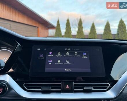 Сірий Кіа Niro, об'ємом двигуна 0 л та пробігом 118 тис. км за 20499 $, фото 53 на Automoto.ua