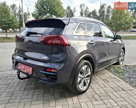 Сірий Кіа Niro, об'ємом двигуна 0 л та пробігом 126 тис. км за 20900 $, фото 8 на Automoto.ua