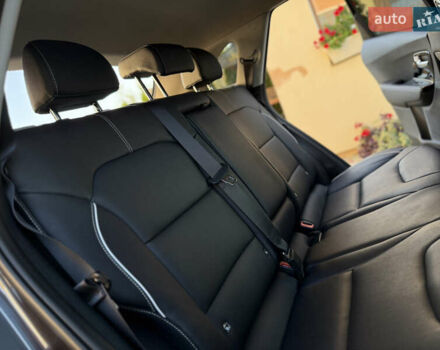 Серый Киа Niro, объемом двигателя 0 л и пробегом 145 тыс. км за 18800 $, фото 89 на Automoto.ua