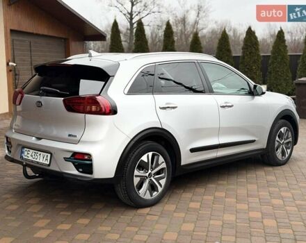 Сірий Кіа Niro, об'ємом двигуна 0 л та пробігом 71 тис. км за 21999 $, фото 11 на Automoto.ua