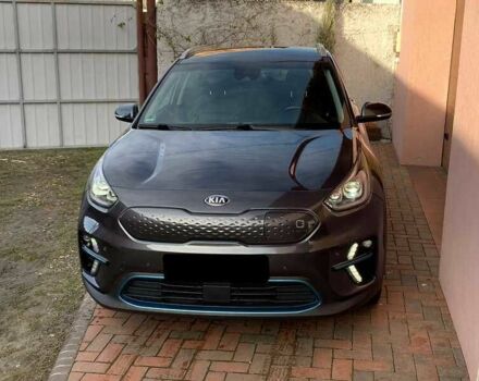 Серый Киа Niro, объемом двигателя 0 л и пробегом 118 тыс. км за 15900 $, фото 3 на Automoto.ua