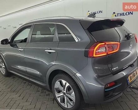 Серый Киа Niro, объемом двигателя 0 л и пробегом 125 тыс. км за 19250 $, фото 62 на Automoto.ua