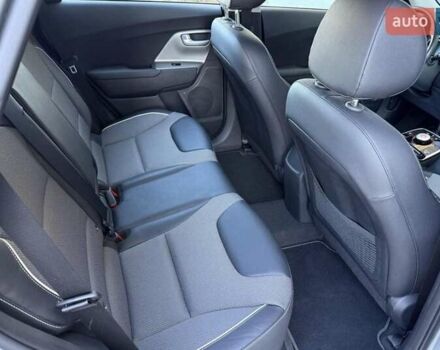 Кіа Niro 2020 у Чернівцях на Automoto.ua Сірий Кіа Niro, об'ємом двигуна 0 л та пробігом 12 тис. км за 19100 $, фото 13 на Automoto.ua