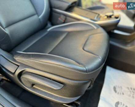 Серый Киа Niro, объемом двигателя 0 л и пробегом 145 тыс. км за 18800 $, фото 83 на Automoto.ua