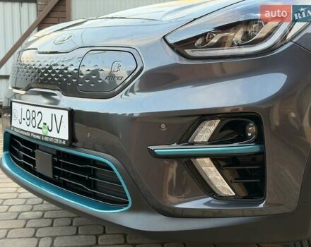 Сірий Кіа Niro, об'ємом двигуна 0 л та пробігом 118 тис. км за 20499 $, фото 23 на Automoto.ua