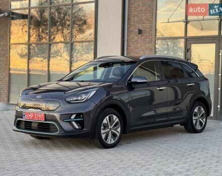 Сірий Кіа Niro, об'ємом двигуна 0 л та пробігом 135 тис. км за 17500 $, фото 13 на Automoto.ua