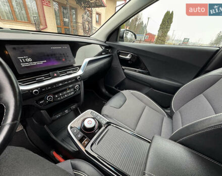 Серый Киа Niro, объемом двигателя 0 л и пробегом 158 тыс. км за 17750 $, фото 77 на Automoto.ua