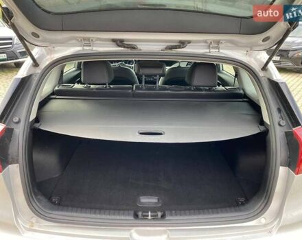 Серый Киа Niro, объемом двигателя 0 л и пробегом 82 тыс. км за 19600 $, фото 26 на Automoto.ua