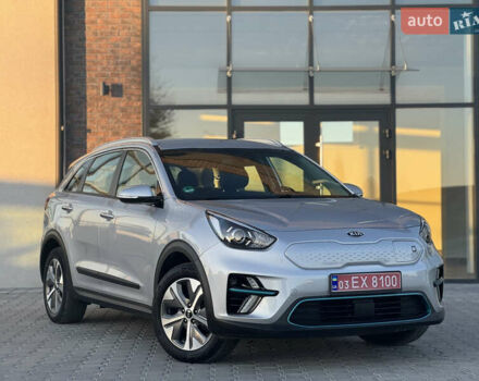 Серый Киа Niro, объемом двигателя 0 л и пробегом 139 тыс. км за 17699 $, фото 55 на Automoto.ua