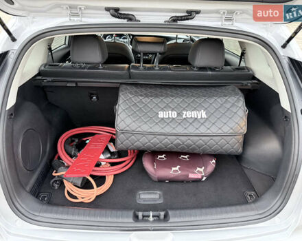 Серый Киа Niro, объемом двигателя 0 л и пробегом 126 тыс. км за 21500 $, фото 33 на Automoto.ua