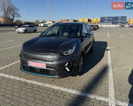 Сірий Кіа Niro, об'ємом двигуна 0 л та пробігом 87 тис. км за 18500 $, фото 25 на Automoto.ua