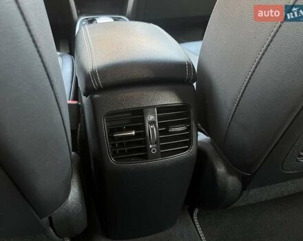 Серый Киа Niro, объемом двигателя 0 л и пробегом 72 тыс. км за 19750 $, фото 60 на Automoto.ua