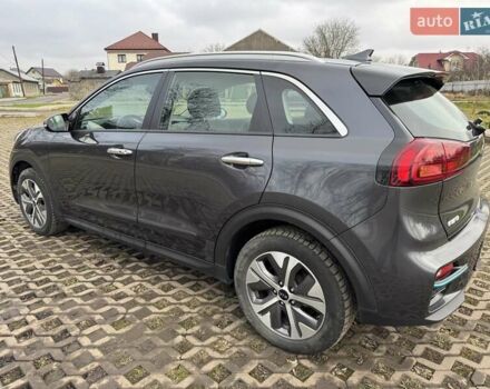 Сірий Кіа Niro, об'ємом двигуна 0 л та пробігом 150 тис. км за 17350 $, фото 10 на Automoto.ua