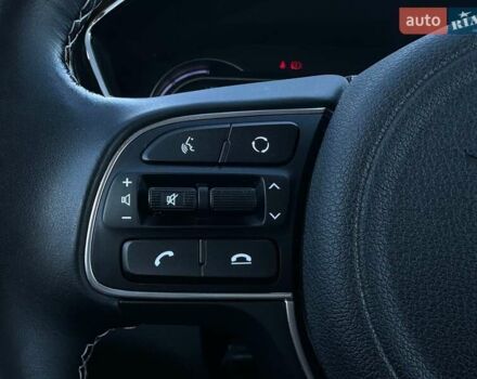 Сірий Кіа Niro, об'ємом двигуна 0 л та пробігом 58 тис. км за 23400 $, фото 45 на Automoto.ua