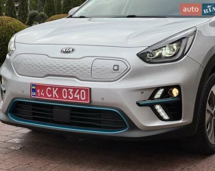 Сірий Кіа Niro, об'ємом двигуна 0 л та пробігом 118 тис. км за 19300 $, фото 13 на Automoto.ua